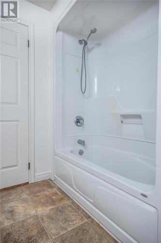 60 Seascape Drive, Paradise, NL - Indoor Photo Showing Bathroom