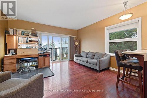 203 - 22 Welland Street, Lanark, ON - Indoor Photo Showing Living Room