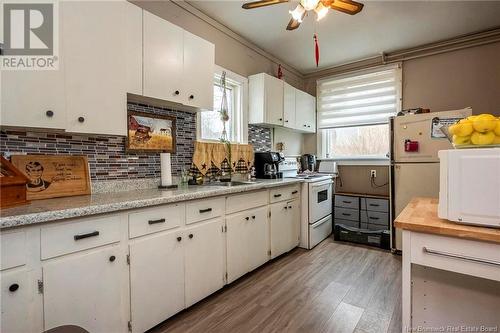 413 Prince Street, Saint John, NB - Indoor Photo Showing Kitchen