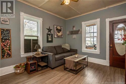 413 Prince Street, Saint John, NB - Indoor Photo Showing Living Room