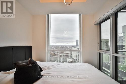 3411 - 1 Yorkville Avenue, Toronto, ON - Indoor Photo Showing Bedroom