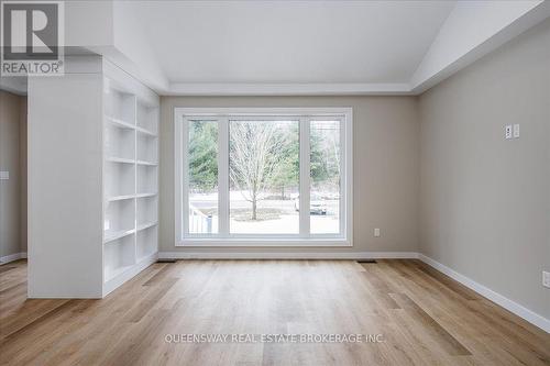 3229 25 Side Road, Innisfil, ON - Indoor Photo Showing Other Room