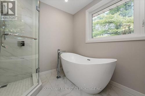 3229 25 Side Road, Innisfil, ON - Indoor Photo Showing Bathroom