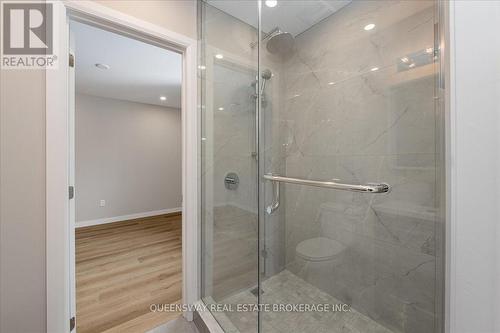 3229 25 Side Road, Innisfil, ON - Indoor Photo Showing Bathroom