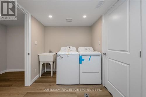 3229 25 Side Road, Innisfil, ON - Indoor Photo Showing Laundry Room