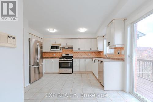 5 Schouten Crescent, Markham, ON - Indoor Photo Showing Kitchen With Stainless Steel Kitchen