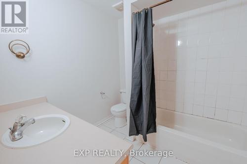 5 Schouten Crescent, Markham, ON - Indoor Photo Showing Bathroom