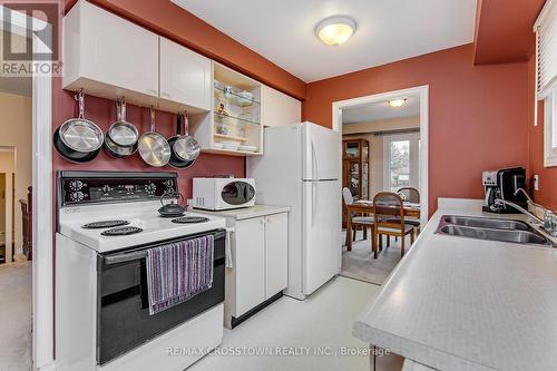 63 Bronte Crescent, Barrie, ON - Indoor Photo Showing Kitchen With Double Sink