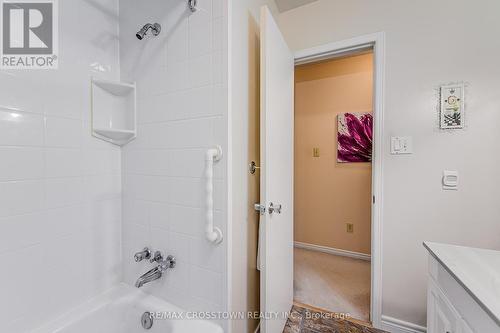 63 Bronte Crescent, Barrie, ON - Indoor Photo Showing Bathroom