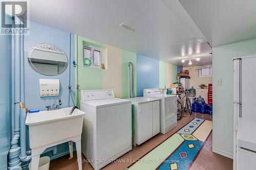 63 Bronte Crescent, Barrie, ON - Indoor Photo Showing Laundry Room