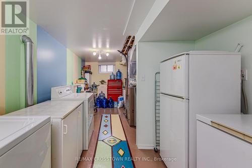 63 Bronte Crescent, Barrie, ON - Indoor Photo Showing Laundry Room