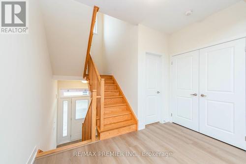 11 - 5 Hampton Lane, Barrie, ON - Indoor Photo Showing Other Room