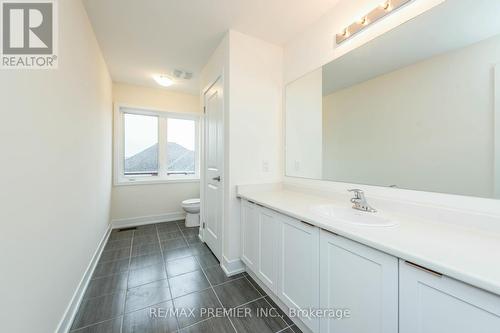 11 - 5 Hampton Lane, Barrie, ON - Indoor Photo Showing Bathroom