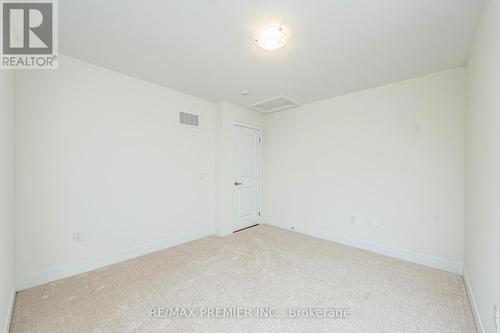 11 - 5 Hampton Lane, Barrie, ON - Indoor Photo Showing Other Room