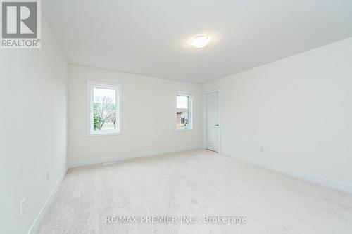 11 - 5 Hampton Lane, Barrie, ON - Indoor Photo Showing Other Room