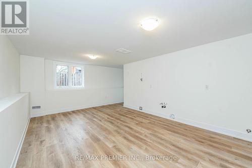 11 - 5 Hampton Lane, Barrie, ON - Indoor Photo Showing Other Room