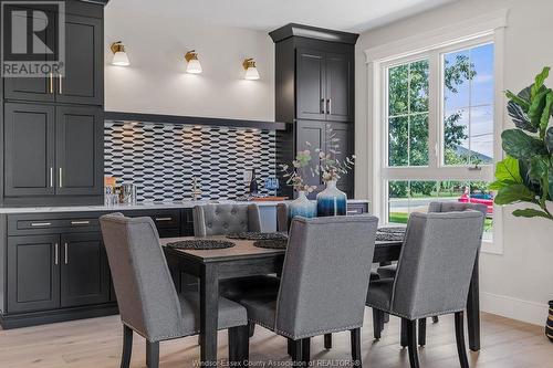 1584 Jasperson Drive, Kingsville, ON - Indoor Photo Showing Dining Room