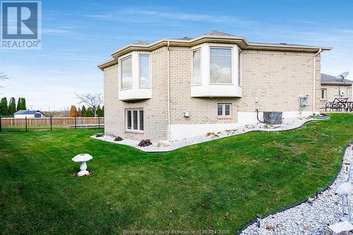 44 Queens Hill Crescent, Leamington, ON - Outdoor