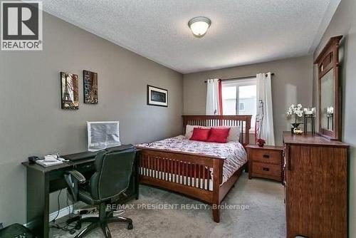 2361 Baronwood Drive, Oakville, ON - Indoor Photo Showing Bedroom