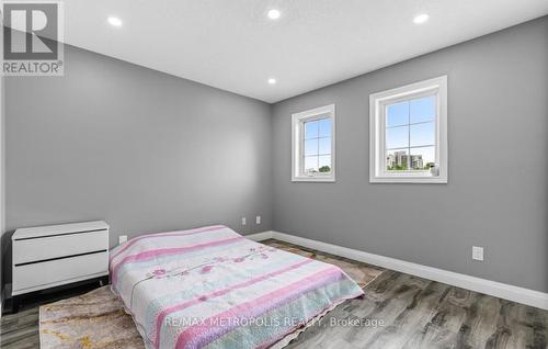 Main - 120 Lena Crescent, Cambridge, ON - Indoor Photo Showing Bedroom