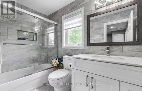 Main - 120 Lena Crescent, Cambridge, ON - Indoor Photo Showing Bathroom