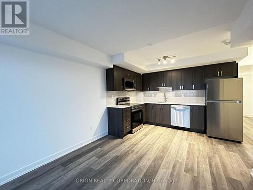 1011 - 1435 Celebration Drive, Pickering, ON - Indoor Photo Showing Kitchen