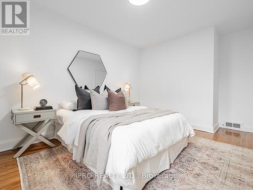 16 Elswick Road, Toronto, ON - Indoor Photo Showing Bedroom