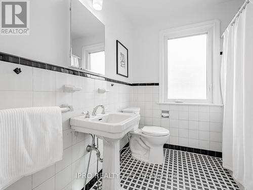 16 Elswick Road, Toronto, ON - Indoor Photo Showing Bathroom