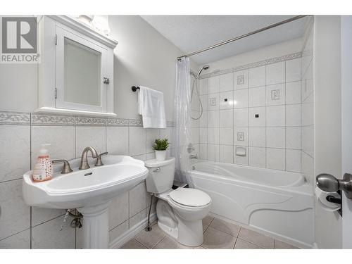 1257 Mesa Vista Drive, Ashcroft, BC - Indoor Photo Showing Bathroom