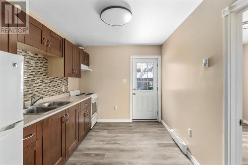 82 Grace St, Sault Ste. Marie, ON - Indoor Photo Showing Kitchen With Double Sink