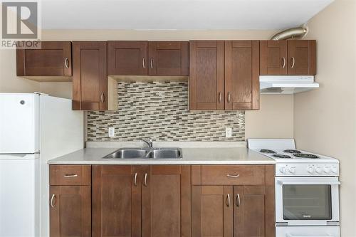 82 Grace St, Sault Ste. Marie, ON - Indoor Photo Showing Kitchen With Double Sink