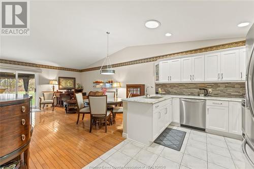 1824 Questa Drive, Windsor, ON - Indoor Photo Showing Kitchen