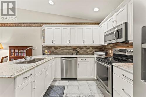 1824 Questa Drive, Windsor, ON - Indoor Photo Showing Kitchen With Double Sink