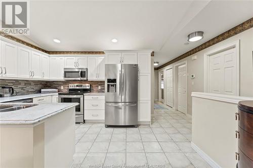 1824 Questa Drive, Windsor, ON - Indoor Photo Showing Kitchen