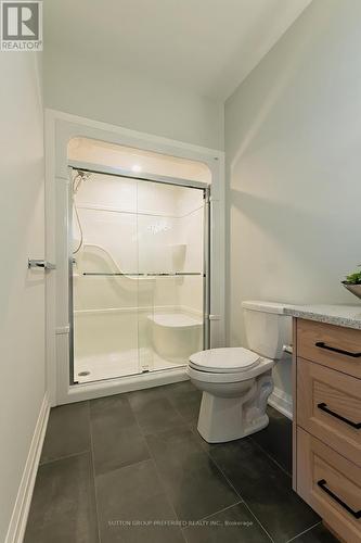 7 - 175 Glengariff Drive, Southwold (Talbotville), ON - Indoor Photo Showing Bathroom