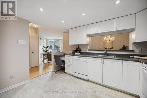 102 - 360 Watson Street W, Whitby (Port Whitby), ON - Indoor Photo Showing Kitchen