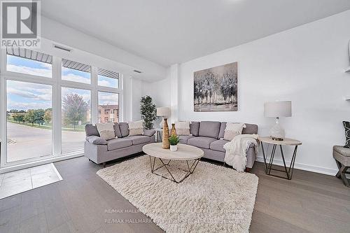 8 - 188 Angus Drive, Ajax (Northeast Ajax), ON - Indoor Photo Showing Living Room