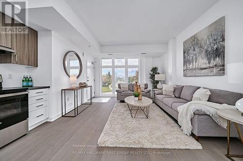 8 - 188 Angus Drive, Ajax (Northeast Ajax), ON - Indoor Photo Showing Living Room