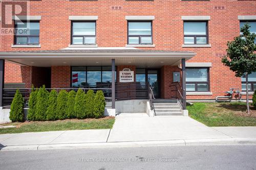 407 - 58 Glenelg Street, Kawartha Lakes (Lindsay), ON - Outdoor With Facade