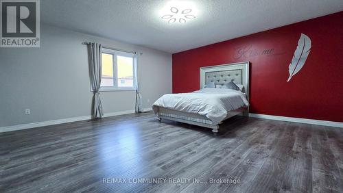 553 Hartley Boulevard, Milton, ON - Indoor Photo Showing Bedroom