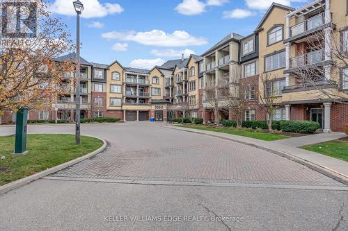 401 - 3060 Rotary Way, Burlington, ON - Outdoor With Facade