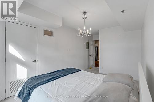 401 - 3060 Rotary Way, Burlington, ON - Indoor Photo Showing Bedroom