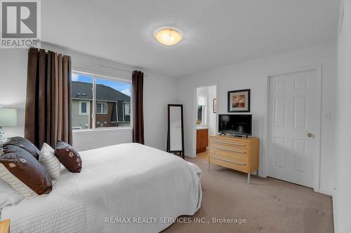 177 Decker Hollow Circle, Brampton, ON - Indoor Photo Showing Bedroom