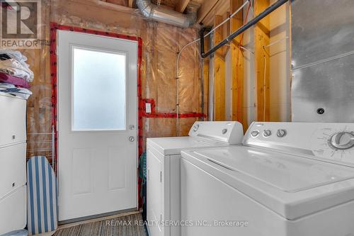 177 Decker Hollow Circle, Brampton, ON - Indoor Photo Showing Laundry Room