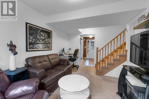 177 Decker Hollow Circle, Brampton, ON - Indoor Photo Showing Living Room