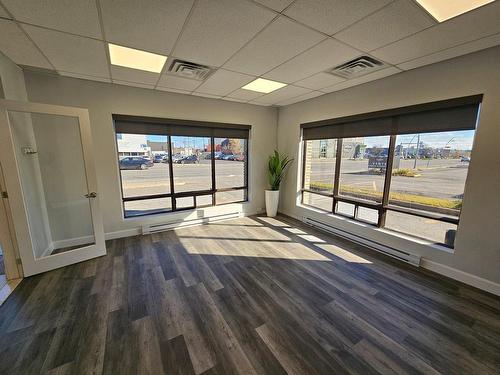 Office - A-2930 Boul. Le Corbusier, Laval (Chomedey), QC - Indoor Photo Showing Other Room