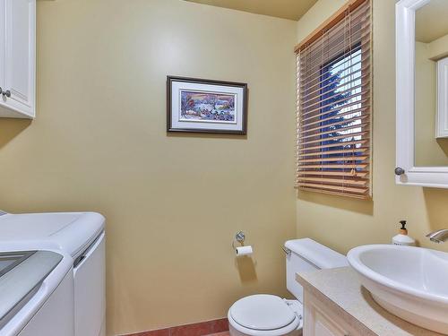 Powder room - 147 Rue Maxime, Saint-Jean-Sur-Richelieu, QC - Indoor Photo Showing Bathroom