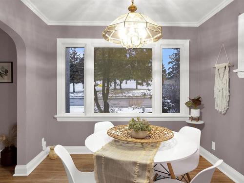 639 Red River Road, Thunder Bay, ON - Indoor Photo Showing Dining Room