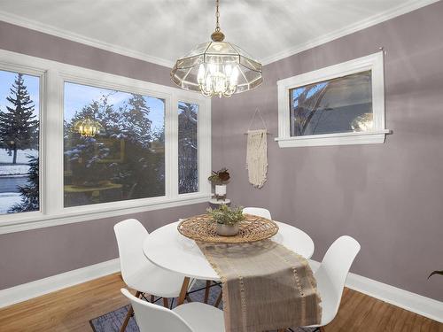 639 Red River Road, Thunder Bay, ON - Indoor Photo Showing Dining Room