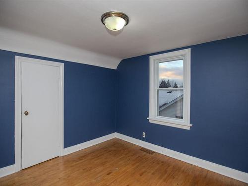 639 Red River Road, Thunder Bay, ON - Indoor Photo Showing Other Room